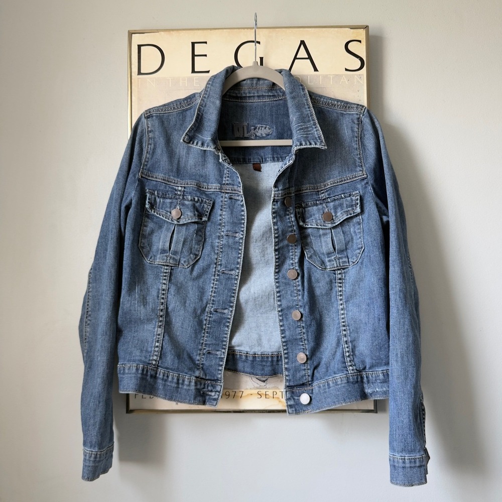 Kut from the Kloth Helena Medium Wash Stretch Denim Trucker Jean Jacket Womens L
